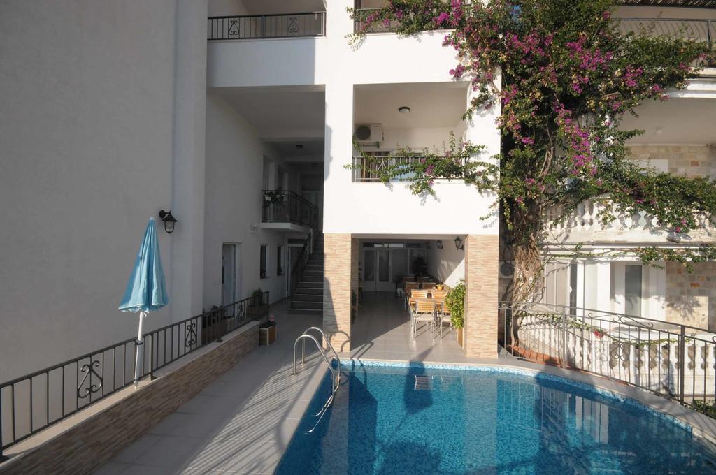 Apartments Leut Sveti Stefan Extérieur photo