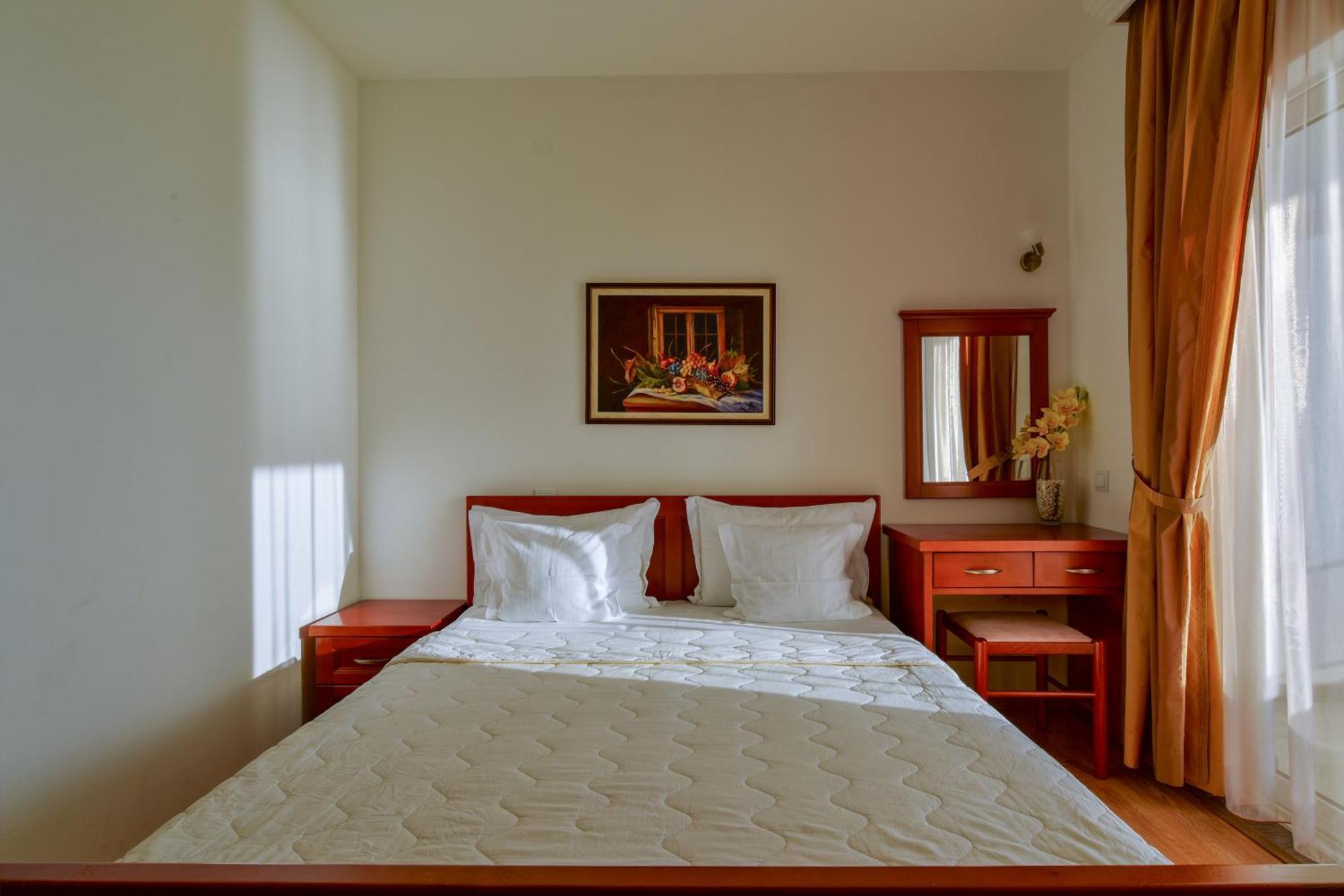 Apartments Leut Sveti Stefan Extérieur photo