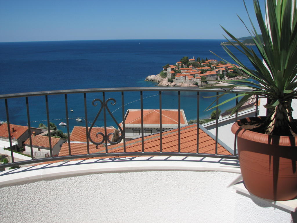 Apartments Leut Sveti Stefan Chambre photo